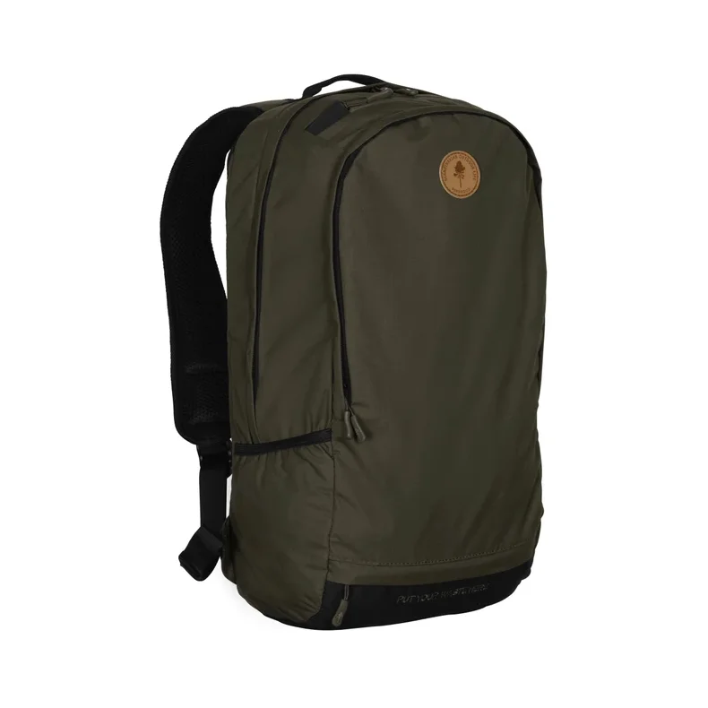 Pinewood Day Pack 22 L Mrk oliven 